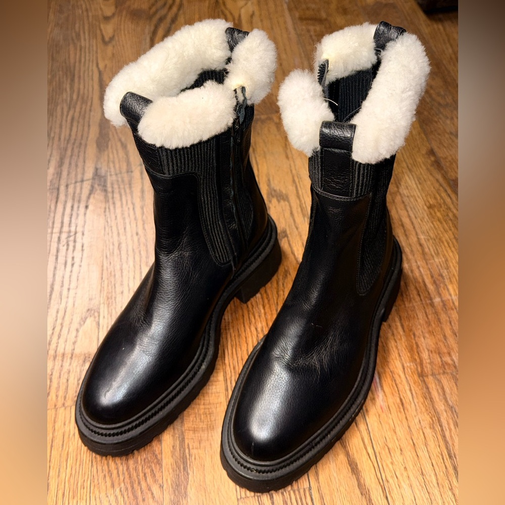 Dolce Vita Black Leather Lug Sole Winter Boots with Cream Shearling Trim - Picture 3 of 3
